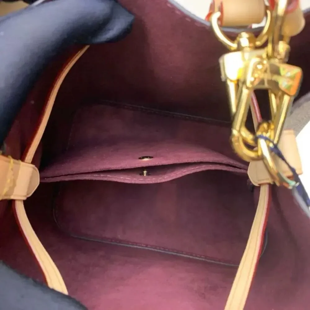 Louis Vuitton Women Pre-Loved Bag Very Good Condition